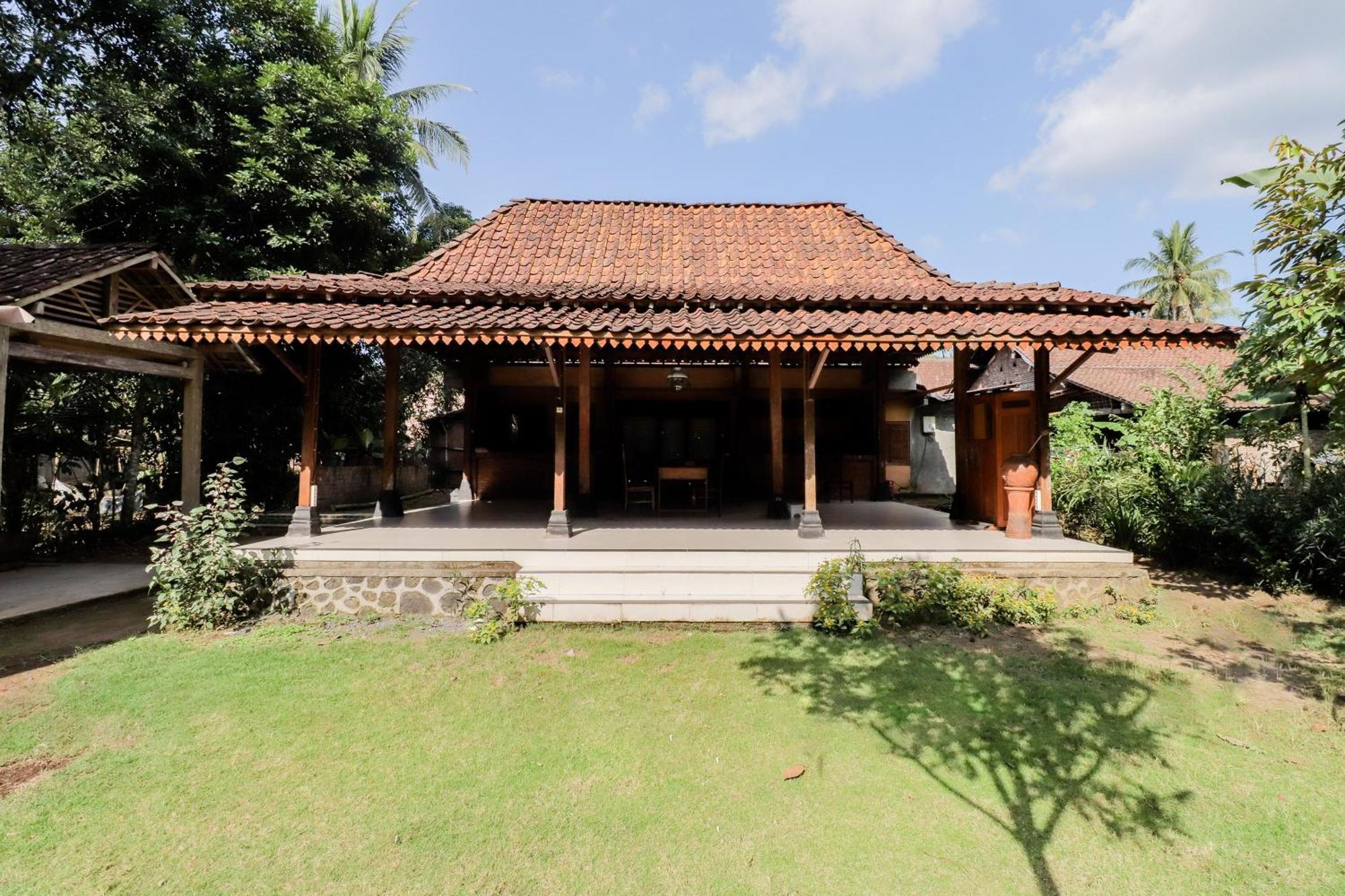 Апартаменты Nurudin House Магеланг Экстерьер фото
